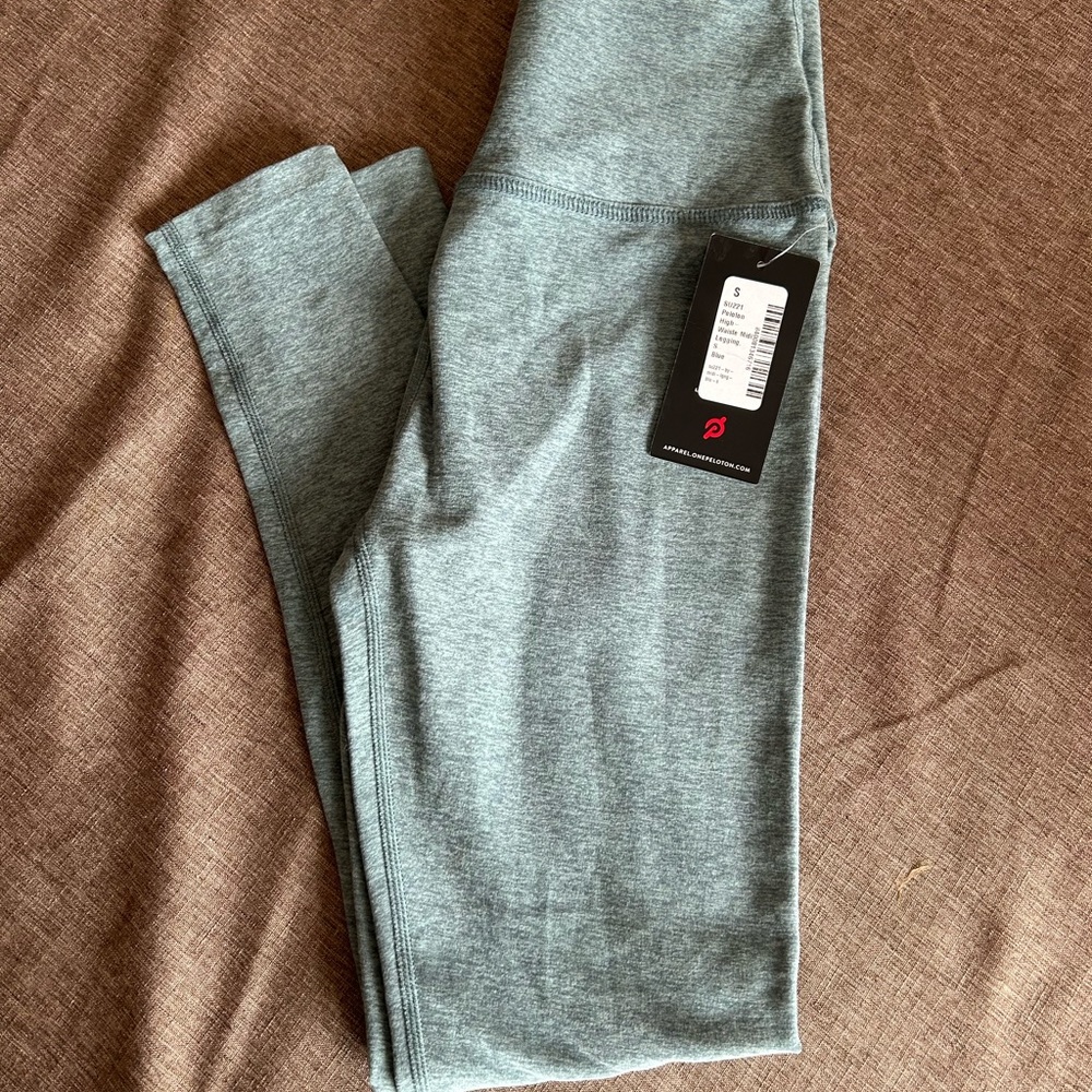 Peloton/Beyond Yoga High Waist Midi Legging- size Small- NWT